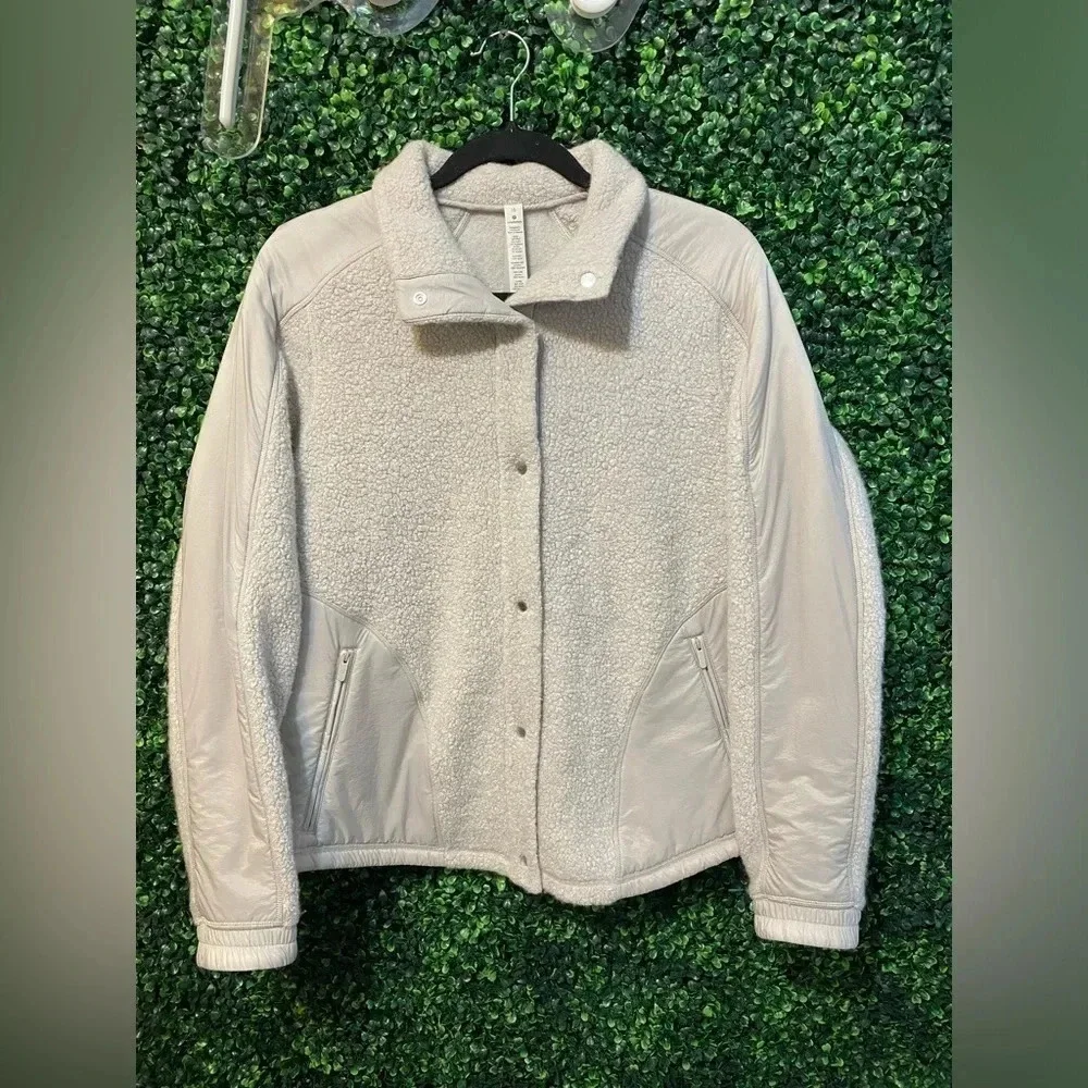 Lululemon Go Cozy Jacket in Heathered Ceramic - Size 10 - Picture 5 of 14